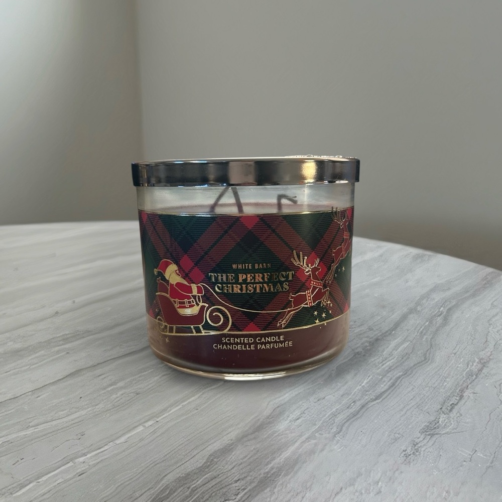 NEW Bath & Body Works The Perfect Christmas Scented Candle
